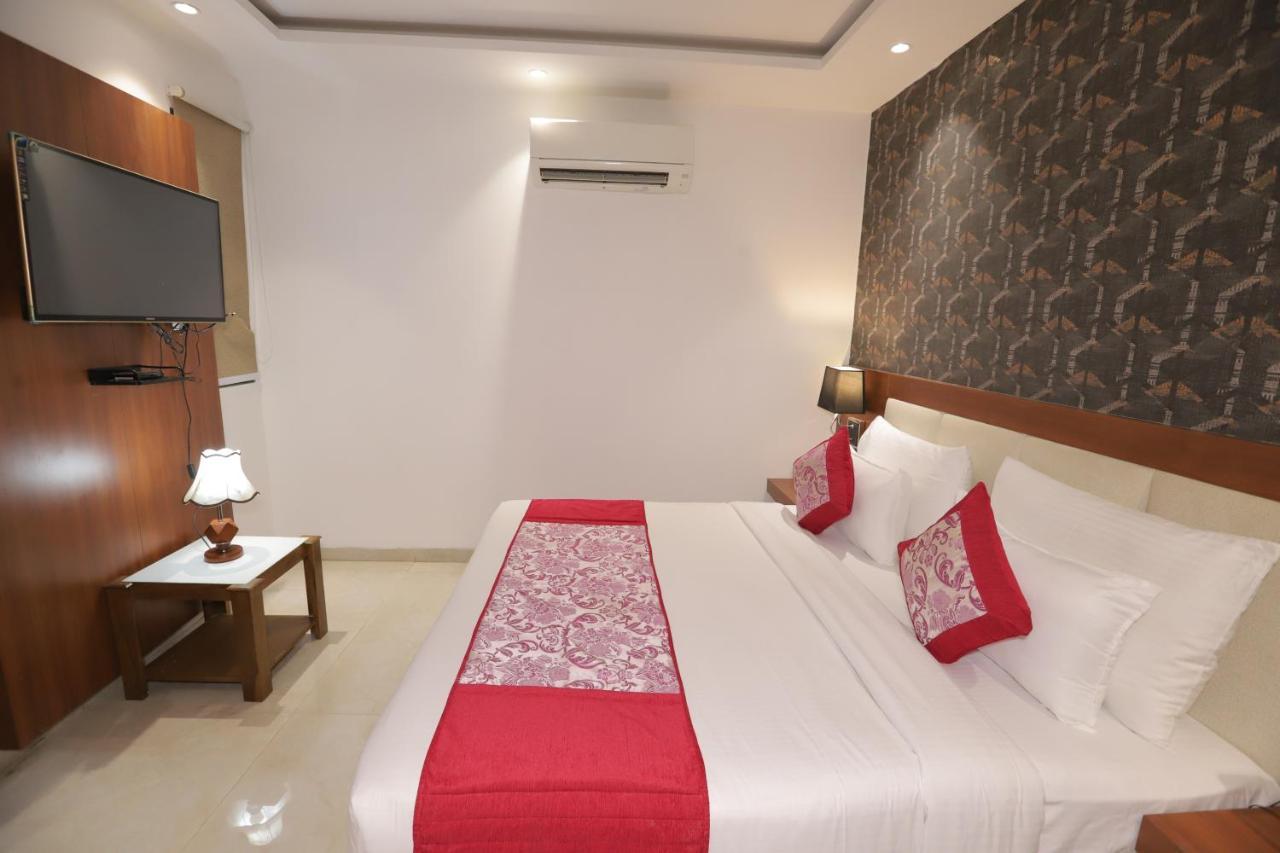 Nh Skye Suites New Delhi Exterior photo